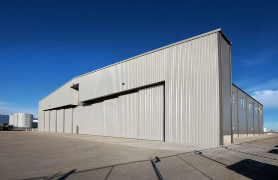 Yüksek katlı çelik yapısı prefabrik uçak hangarı metal uçak hangarları deposu