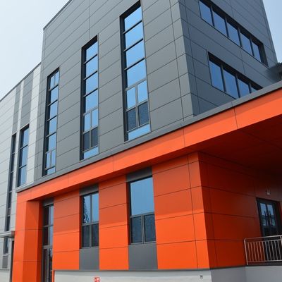 Metal Çatı Sandviç Paneli ile Özel Renkli Metal İnşaat Bina